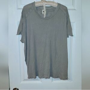 FREE PEOPLE TSHIRT TAN COLOR